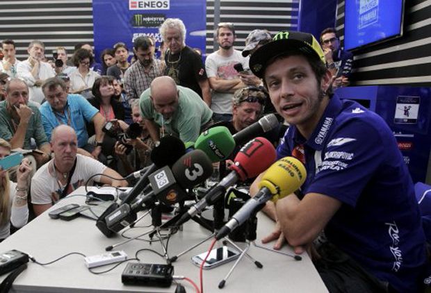 Rossi Diminta Pensiun dari MotoGP