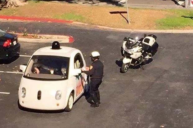 Mobil Google Ditilang Polisi