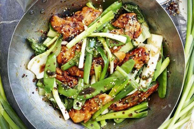 Resep Makan Malam Hari ini: Tumis Ayam Pak Choy Spicy