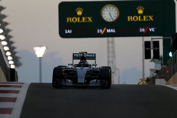 Rosberg Akhiri Musim dengan Hattrick Kemenangan