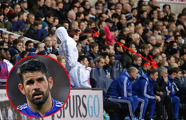 Costa Lempar Mourinho dengan Rompi Pemain Cadangan