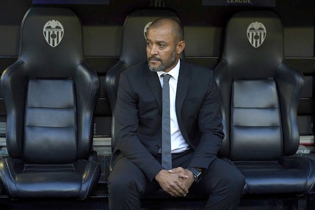 Pelatih Valencia Mundur Usai Dibungkam Sevilla