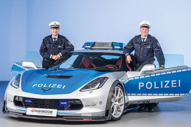 Modifikasi Chevrolet Corvette Mobil Patroli Terbaru Polisi Jerman