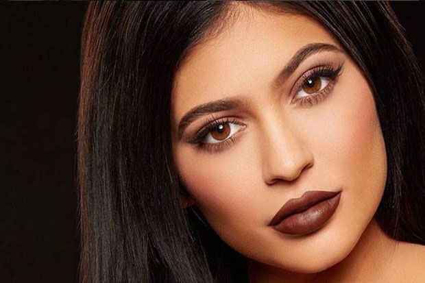 Baru Dirilis, Lipstik Kylie Jenner Langsung Ludes Terjual