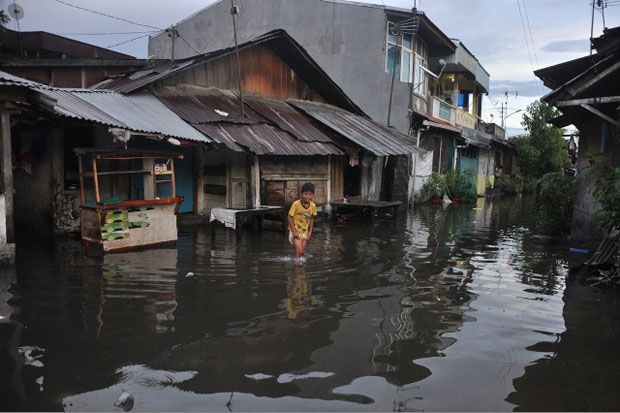 Banjir Kepung Kota Padang