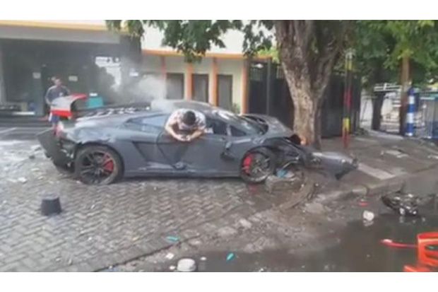 Wiyang Pengemudi Lamborghini Maut Segera Ditahan