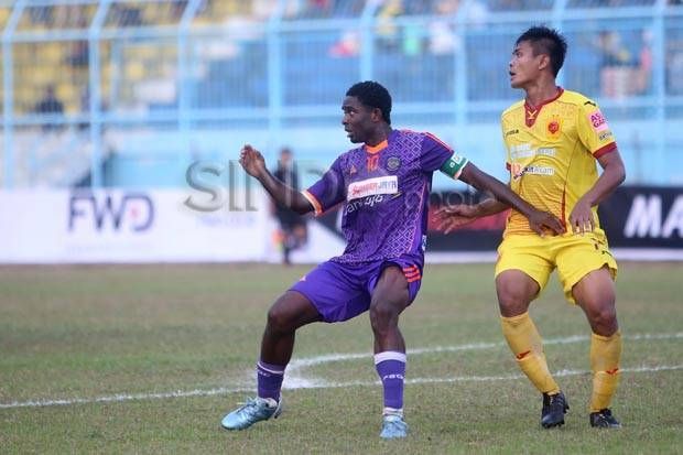 Osas Saha Ngelamar Jadi Pemain Persib Bandung