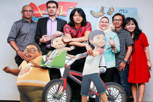 Adit dan Sopo Jarwo Raih Anugerah Peduli Pendidikan 2015