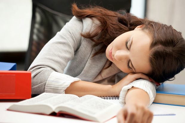 5 Manfaat Tidur Siang Walaupun Sebentar