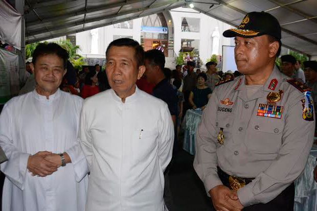 Gubernur dan Kapolda Bali Pantau Keamanan Malam Natal