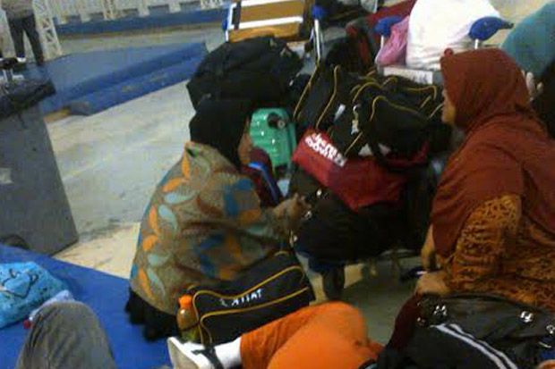 22 Jamaah Umroh Solo-Semarang Terlantar di Bandara Jedah
