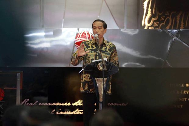 Hadapi MEA, Jokowi Sebut Jangan Harap Perlindungan dan Subsidi