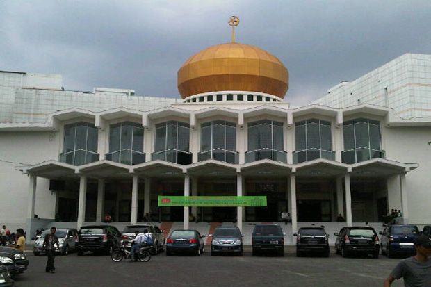 Pangkostrad Pimpin Pembangunan Masjid Agung Medan