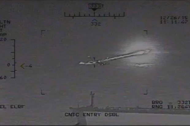 AS Rilis Video Kapal Perang Iran Uji Coba Rudal