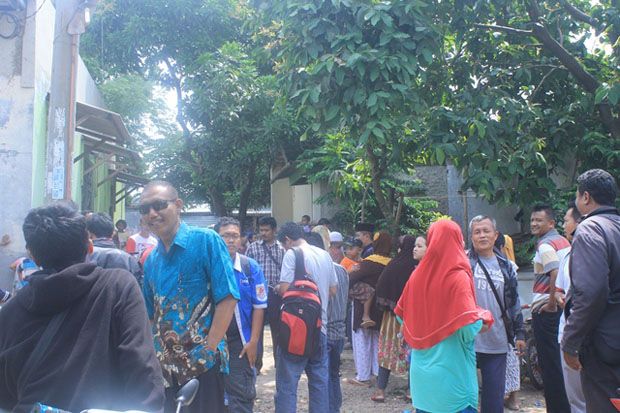 Polisi Jemput Keluarga Terduga Pelaku Bom Sarinah di Karawang