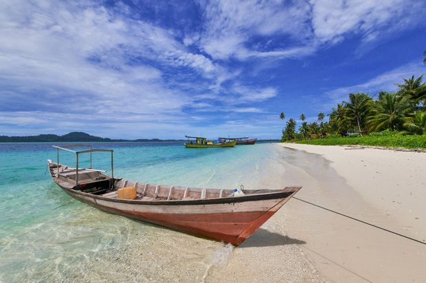 Nikmati Keindahan Pulau Banyak yang Belum Terjamah