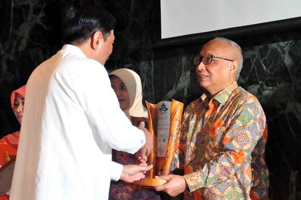 Astra Raih Penghargaan Padmamitra Award 2015
