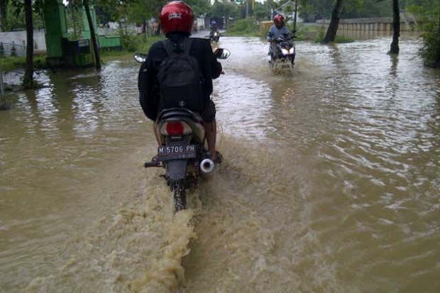 Sungai Kemuning Meluap, Jalan Imam Bonjol Banjir