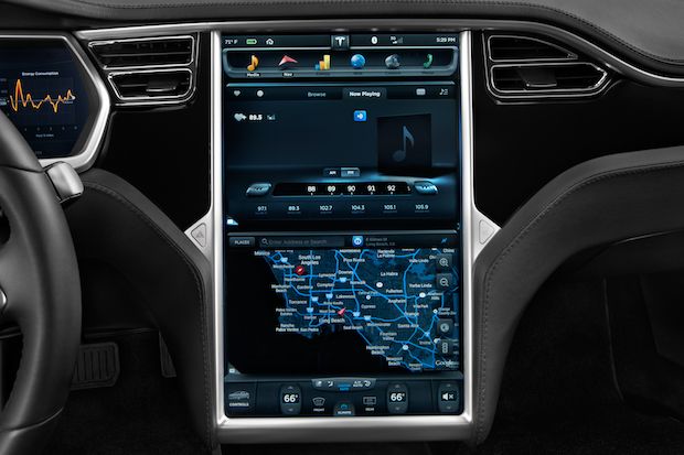Tesla Model X dan S Tombol Kontrol Digantikan dengan Layar Sentuh