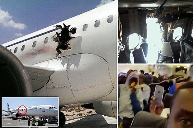 Pesawat Somalia Bolong saat Terbang Diduga Aksi Bom Gagal