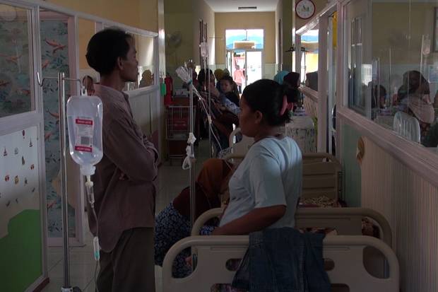 Puluhan Pasien DBD Kembali Dirawat di Lorong-lorong RSUD Indramayu