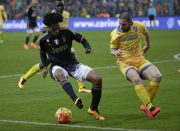 Cuadrado Bawa Juventus Menang di Kandang Frosinone