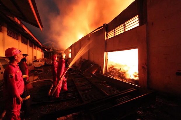 Kompor Meledak, 3 Rumah dan 30 Kamar Kos Terbakar