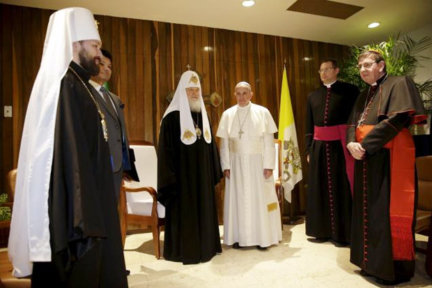Paus dan Patriark Rusia Serukan Perlindungan bagi Umat Kristen