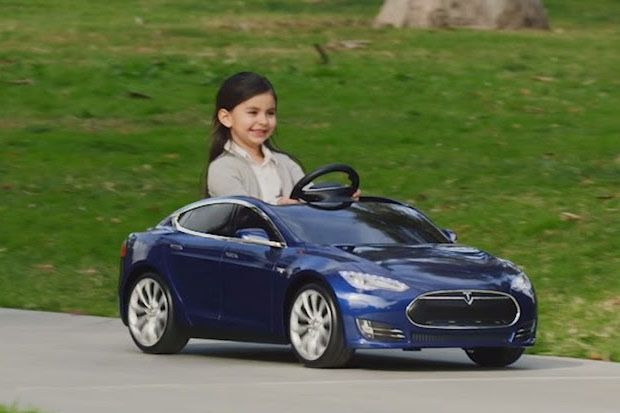 Tesla Model S Dibuat Versi Anak-anak