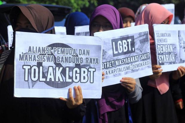 Polemik LGBT di Indonesia Sejak 1973