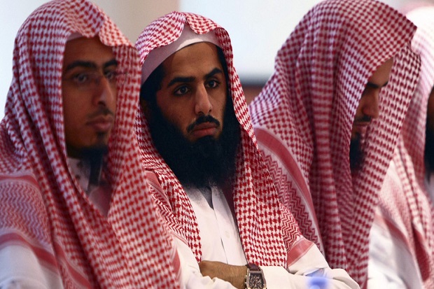 Lantaran Tweet Ateis, Pria Saudi Dicambuk 2.000 Kali & Bui 10 Tahun