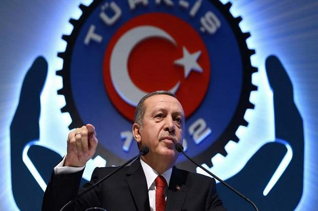 Turki Adili Hampir 2.000 Penghina Erdogan