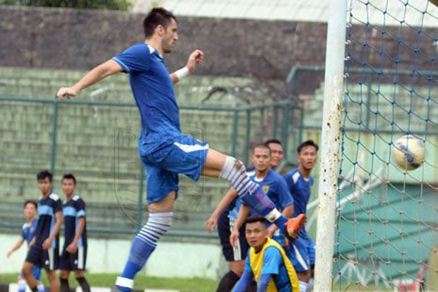Dejan Apresiasi 4 Gol Cantik Persib Bandung