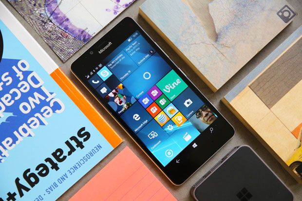 Aplikasi Instagram Kini Tersedia di Windows 10 Mobile