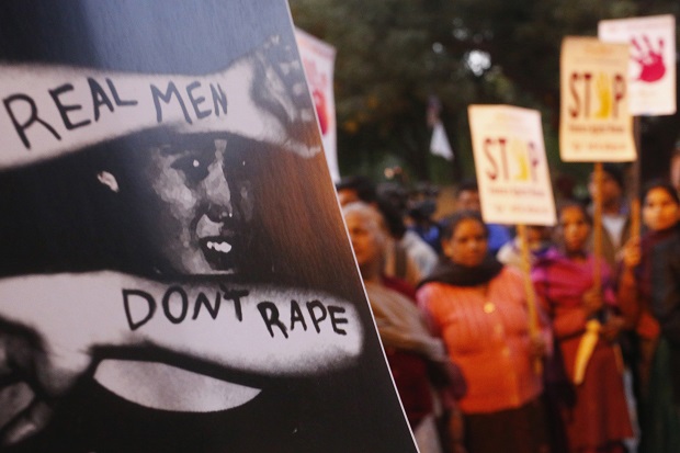 Gadis India Diperkosa dan Nyaris Tewas Dibakar Hidup-hidup