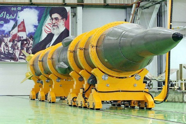 Iran Bersiap Luncurkan Roket ke Luar Angkasa