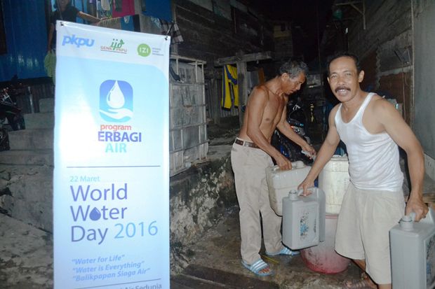 PKPU Balikpapan Bagikan Air Bersih di Daerah Krisis Air