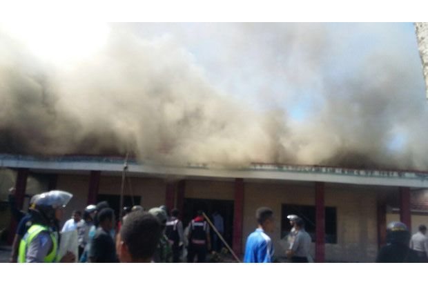 Bentrok di Sentani, 2 Rumah dan 1 Hotel Dibakar Massa