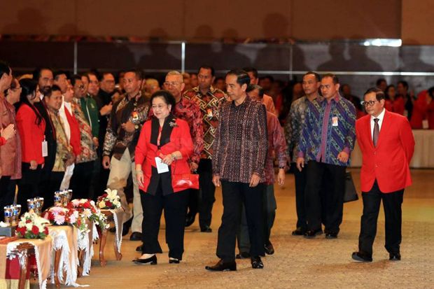 Reshuffle Kabinet, Jokowi Mulai Abaikan PDIP