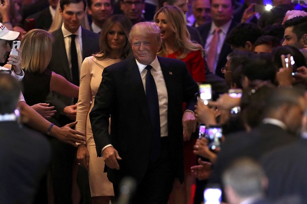 Menang di New York, Trump Kian Melesat