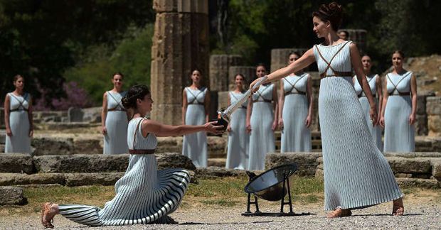 Obor Olimpiade Telah Dinyalakan di Kuil Hera