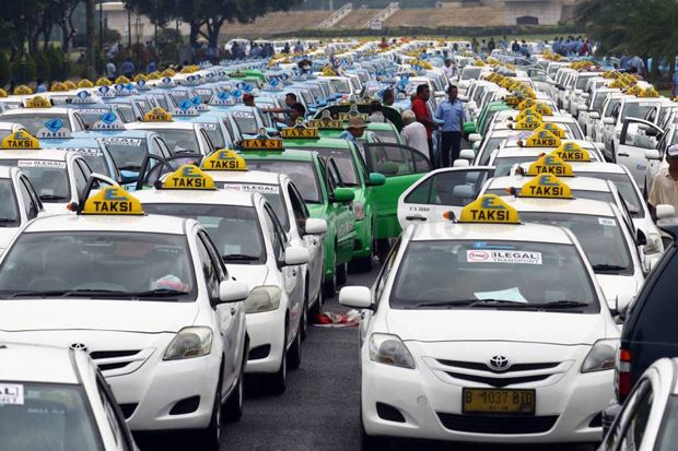 Pemerintah Berharap Taksi Konvensional Evaluasi Tarif