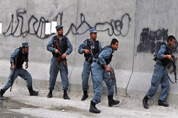 Taliban dan Polisi Afghanistan Bentrok, Belasan Tewas