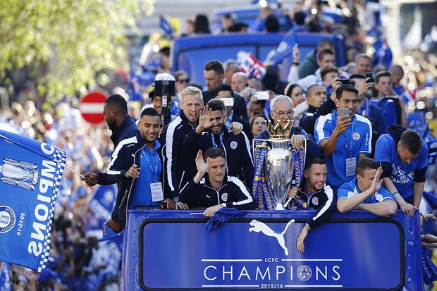 Parade Kemenangan Leicester City Disambut 100.000 Penggemar