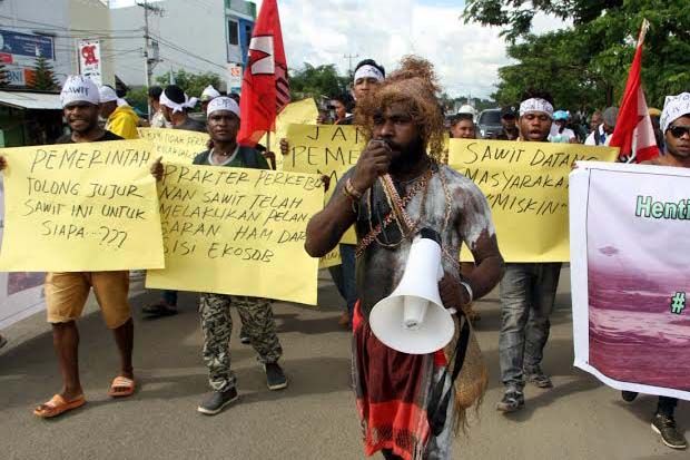 Peringati Harkitnas, Masyarakat Adat Papua Demo Perusahaan Sawit