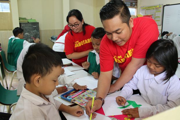 Indosat dan PKPU Berbagi Keceriaan di Employee Volunteer Program
