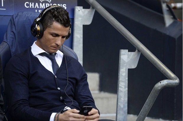 Kenapa Cristiano Ronaldo Enggak Terobsesi Pecahkan Rekor?