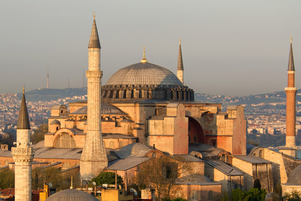 Muslim Turki Tuntut Izin Beribadah di Hagia Sophia