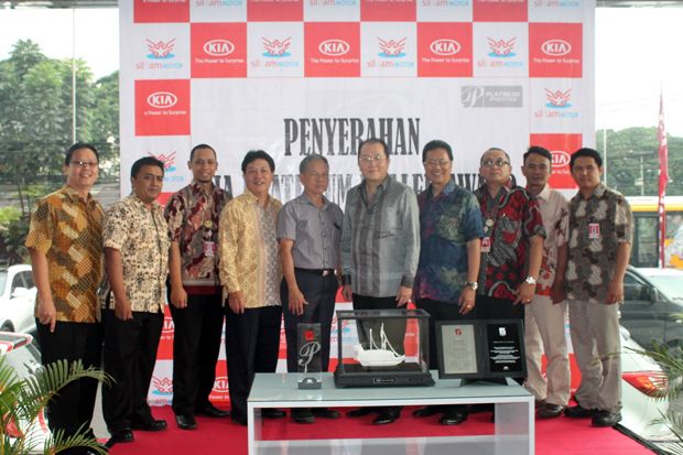 Dealer Kia di Bandung Raih Platinum Dealer dari Kia Motors Corporation
