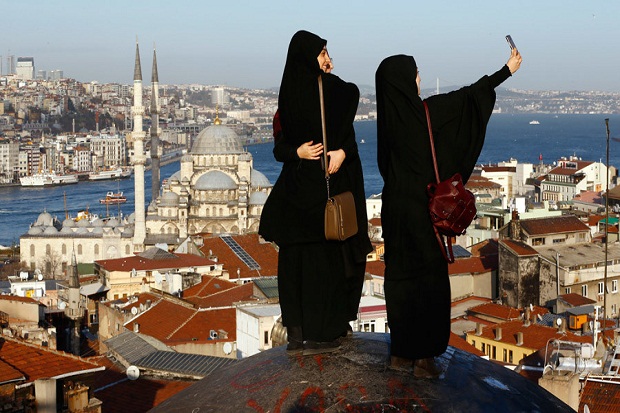 Turki Izinkan Kumandangkan Alquran di Hagia Sophia, Yunani Marah